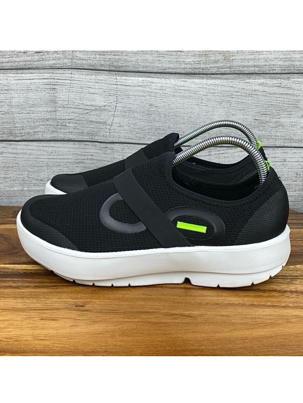 OOFOS OOmg Low Mesh Black Slip On Recovery Comfort Shoe Men’s Sneaker Size 9
